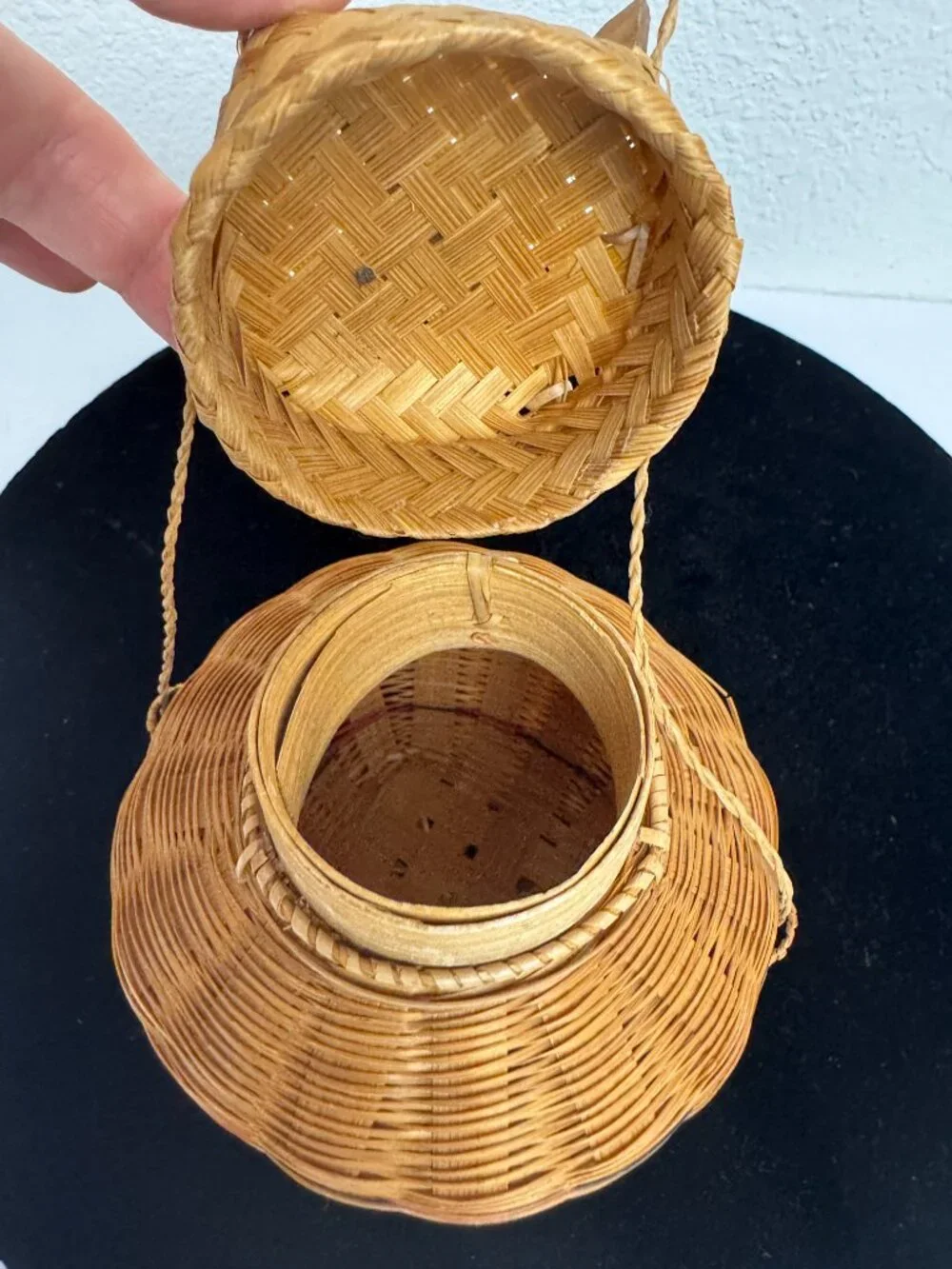 NEW Vtg Handwoven Bamboo Basket Jar with Lid & Handle 5” Asian Wicker Decorative